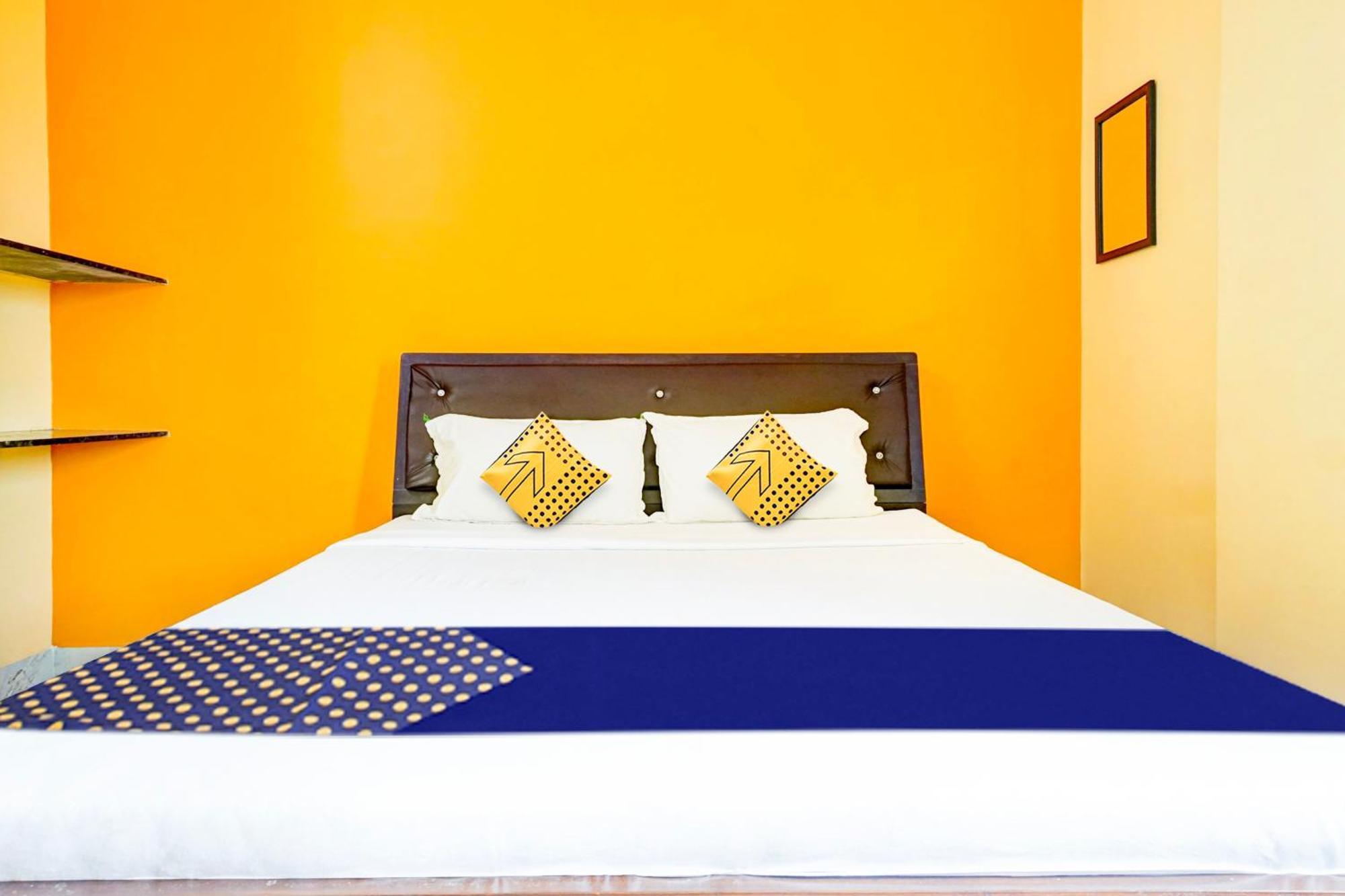 Spot On Hotel Shree Samarth Lodging Kolhapur Exterior photo