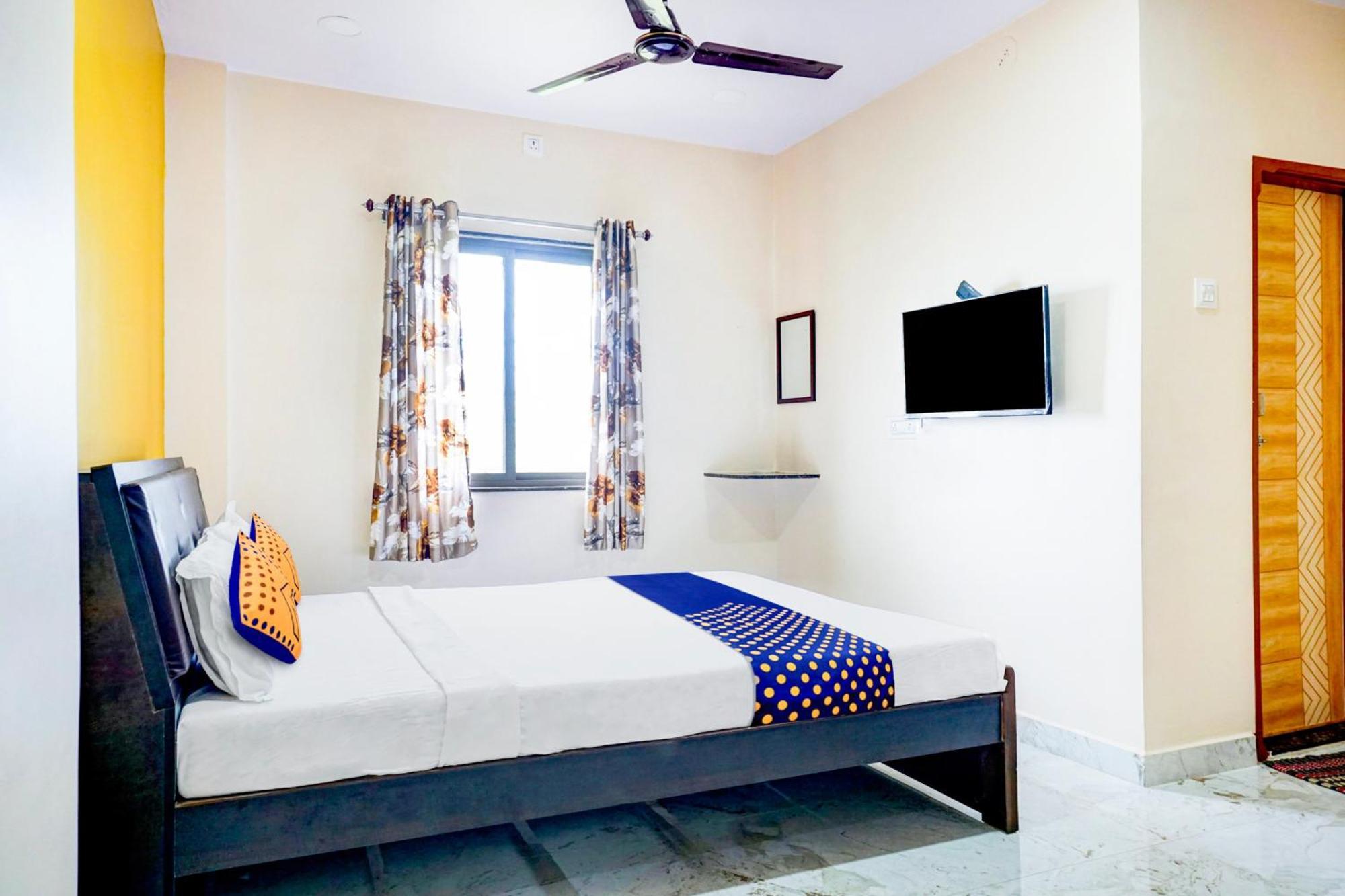 Spot On Hotel Shree Samarth Lodging Kolhapur Exterior photo