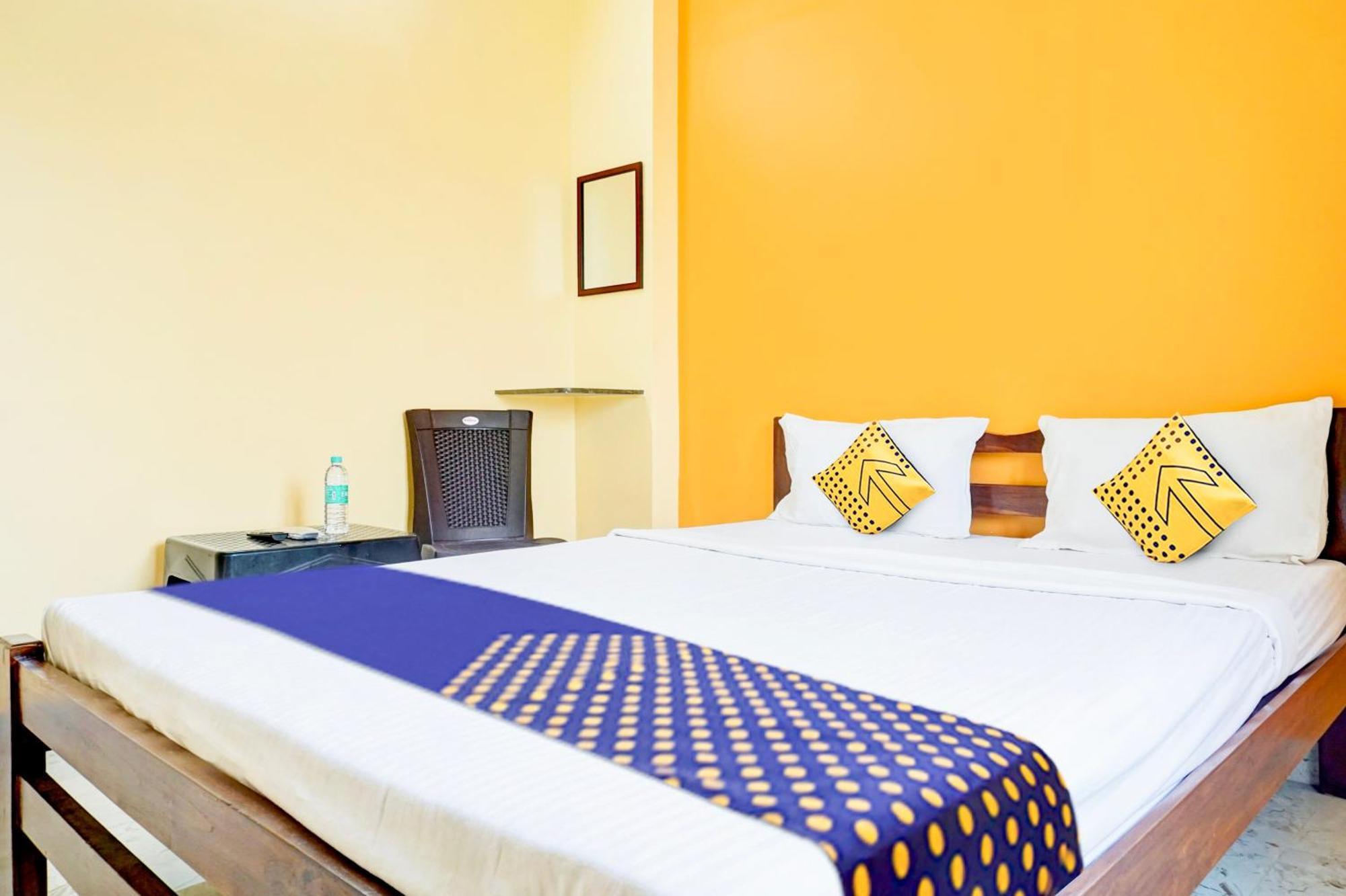 Spot On Hotel Shree Samarth Lodging Kolhapur Exterior photo