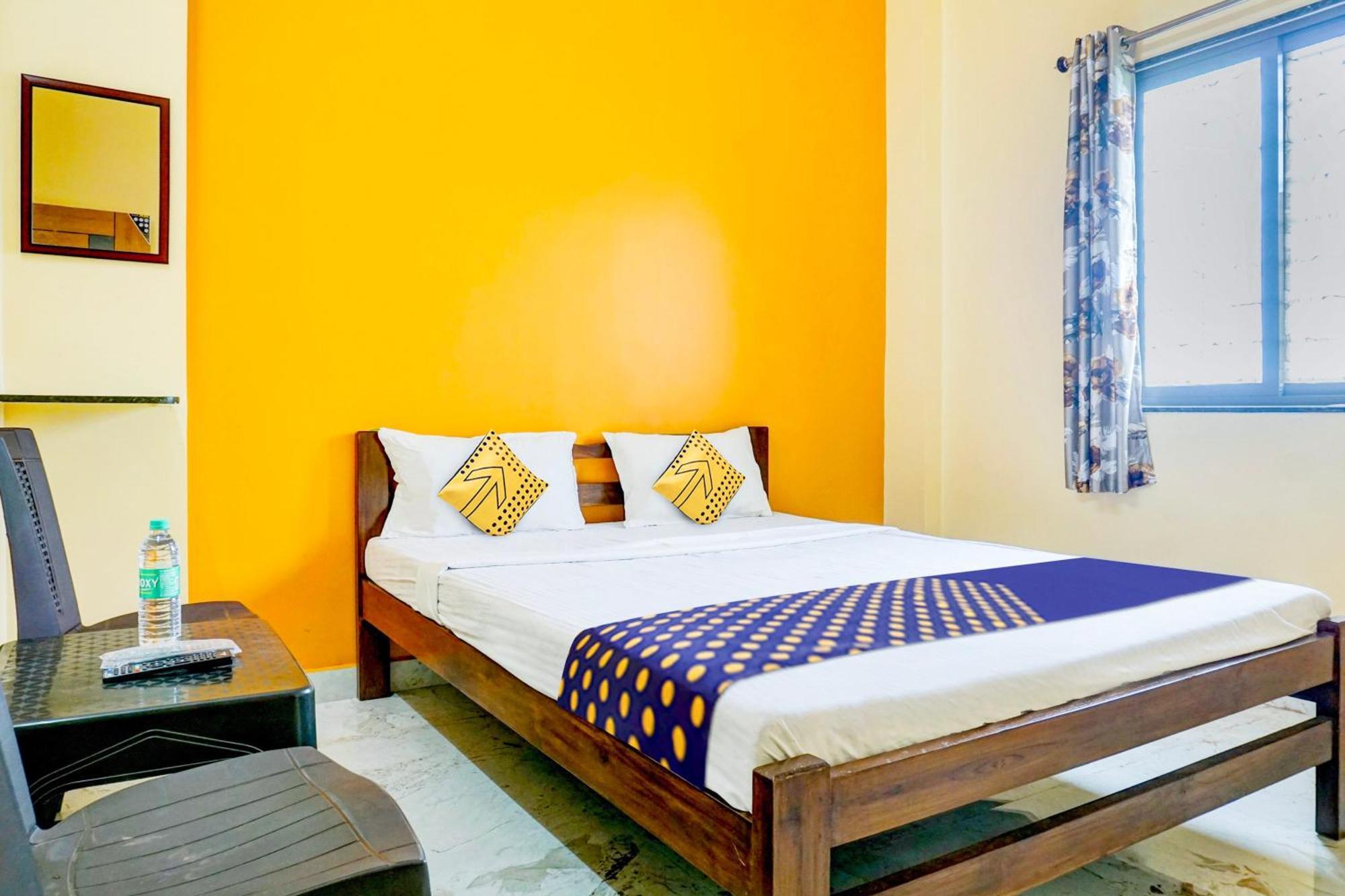 Spot On Hotel Shree Samarth Lodging Kolhapur Exterior photo