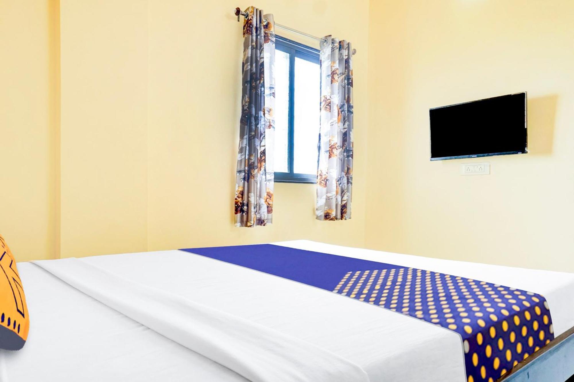 Spot On Hotel Shree Samarth Lodging Kolhapur Exterior photo